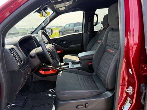 Used 2024 Nissan Frontier Pro-X RWD image 4