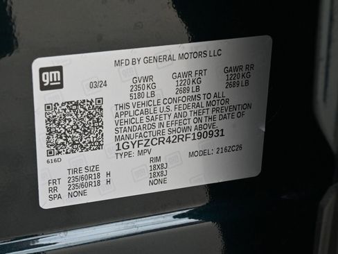 Used 2024 Cadillac XT4 Premium Luxury w/ Cold Weather Package FWD image 30