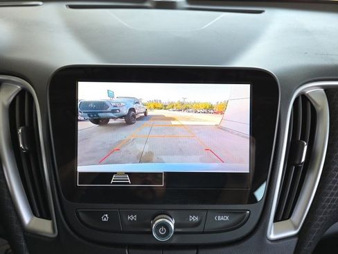Used 2024 Chevrolet Malibu LT image 7