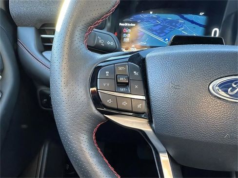 Used 2025 Ford Explorer ST-Line image 14