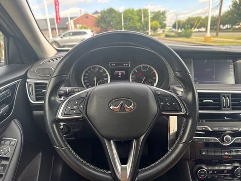 Used 2019 INFINITI QX30 AWD w/ Navigation Package image 18