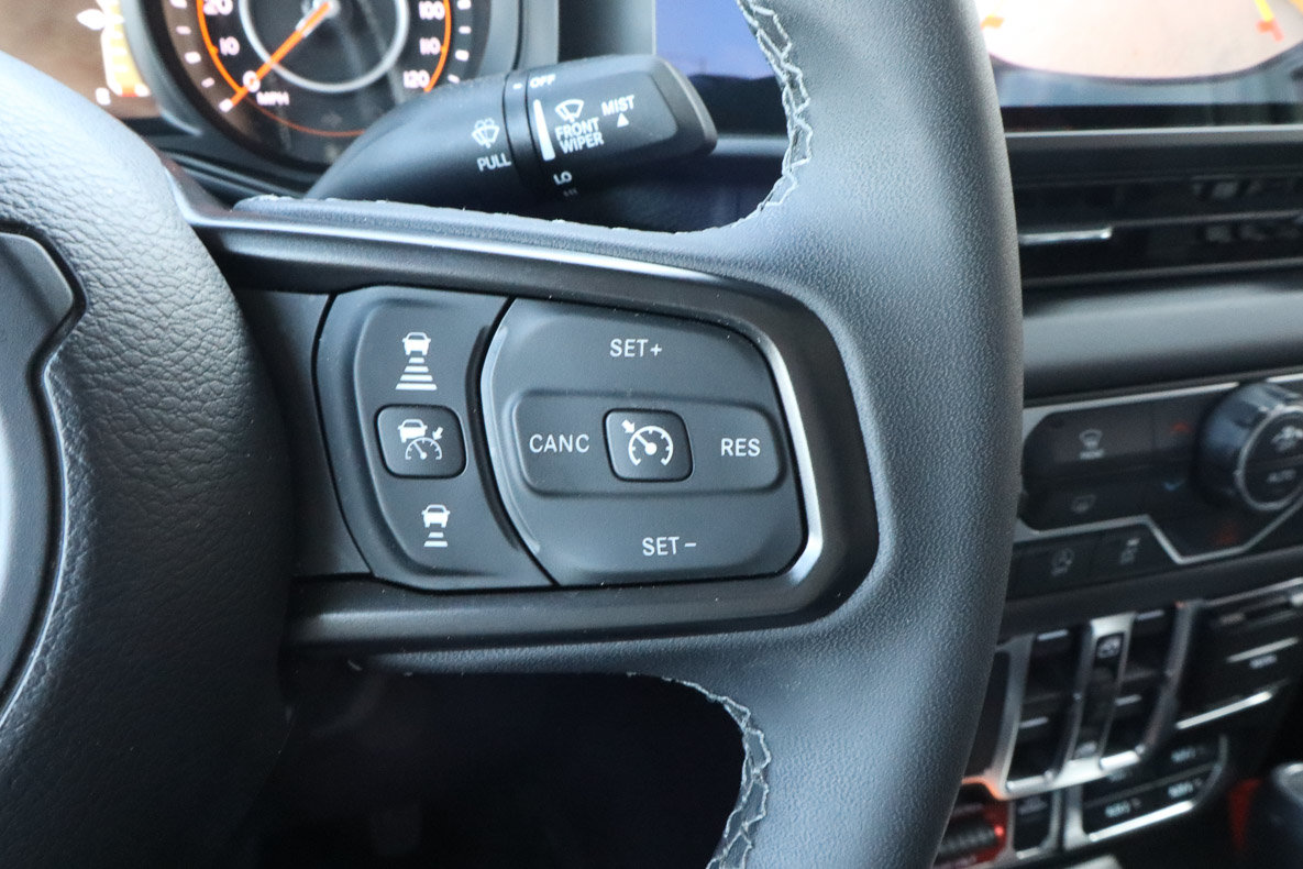 Used 2026 Jeep Gladiator Mojave AWD/4WD image 31