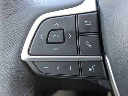 New 2026 Toyota Sienna XLE FWD image 21