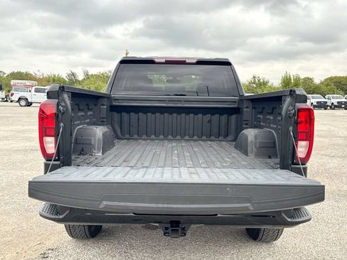 Used 2021 GMC Sierra 1500 Elevation RWD image 22
