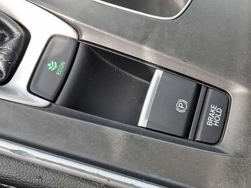 Used 2019 Honda Accord EX-L image 25