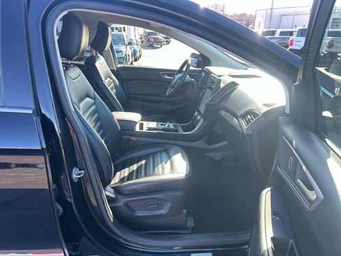 Used 2023 Ford Edge SEL image 14