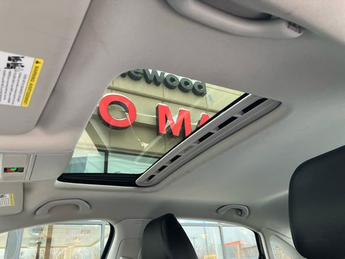 Used 2022 Volkswagen Passat 2.0T SE image 20