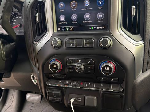 Used 2019 Chevrolet Silverado 1500 RST AWD/4WD image 17