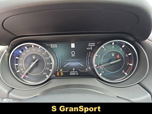 Used 2021 Maserati Levante S GranSport AWD/4WD image 22