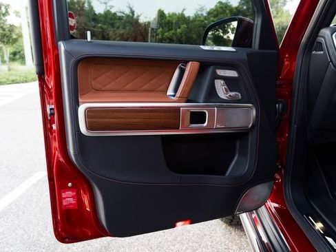 Used 2026 Mercedes-Benz G 63 AMG 4MATIC image 17
