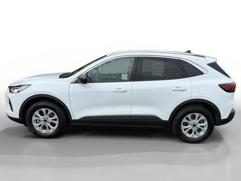 Certified 2024 Ford Escape Active w/ Tech Pack #1 AWD/4WD image 2