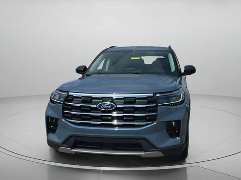 New 2025 Ford Explorer Active w/ Active Comfort Package image 9