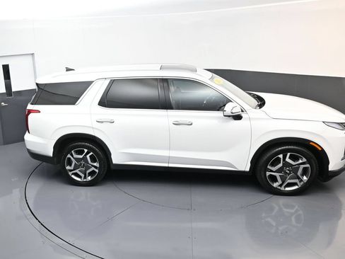 Used 2024 Hyundai Palisade SEL FWD image 17