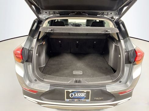 Used 2023 Buick Encore GX Select FWD image 24
