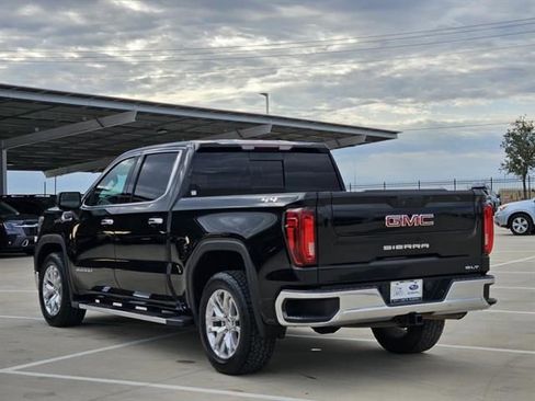 Used 2019 GMC Sierra 1500 SLT w/ SLT Premium Package image 3