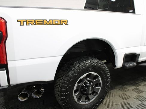 Used 2023 Ford F250 Lariat w/ Lariat Ultimate Package image 35