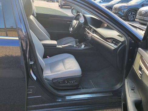 Used 2013 Lexus ES 350 w/ Luxury Pkg FWD image 16