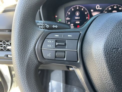 Used 2024 Honda Accord EX image 31