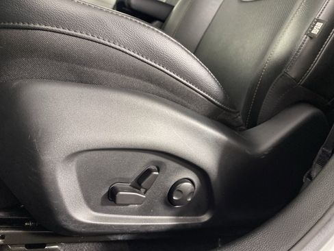 Used 2022 Jeep Compass Limited image 17