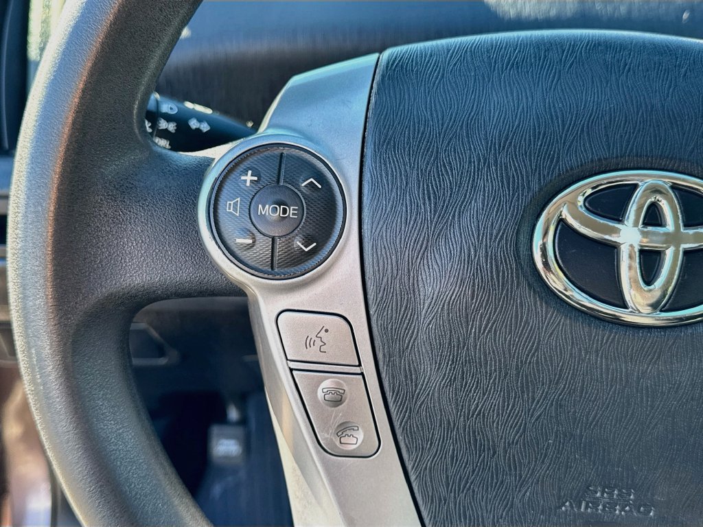 Used 2017 Toyota Prius V Two FWD image 8