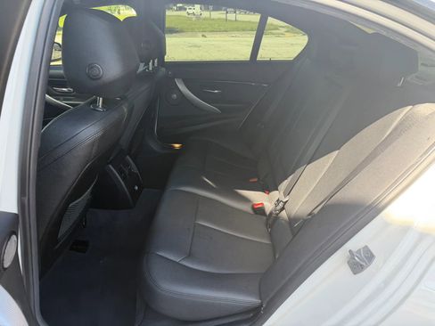 Used 2018 BMW 340i xDrive Sedan w/ Premium Package image 21
