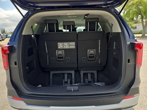 New 2026 Kia Carnival FWD image 10