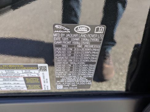 New 2026 Land Rover Range Rover SE image 34