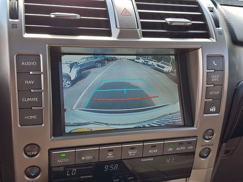 Used 2020 Lexus GX 460 Premium AWD/4WD image 18