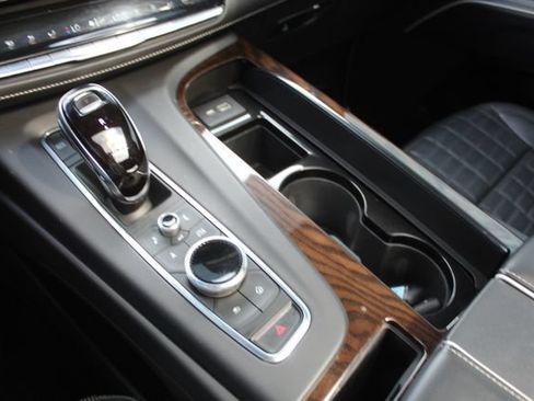 Used 2021 Cadillac Escalade Sport Platinum AWD/4WD image 36