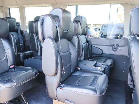 Used 2024 Ford Transit 350 XLT RWD image 24