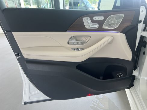 Certified 2025 Mercedes-Benz GLE 350 GLE 350 image 16