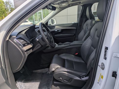 Used 2023 Volvo XC90 T8 Ultimate w/ Lounge Package AWD/4WD image 15