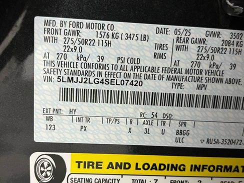 Used 2025 Lincoln Navigator Reserve image 35