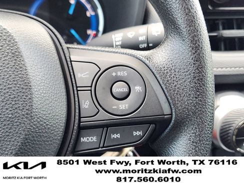 Used 2025 Toyota RAV4 LE AWD/4WD image 27
