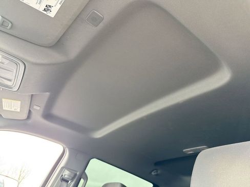 Used 2024 Chevrolet Silverado 2500 LT image 22