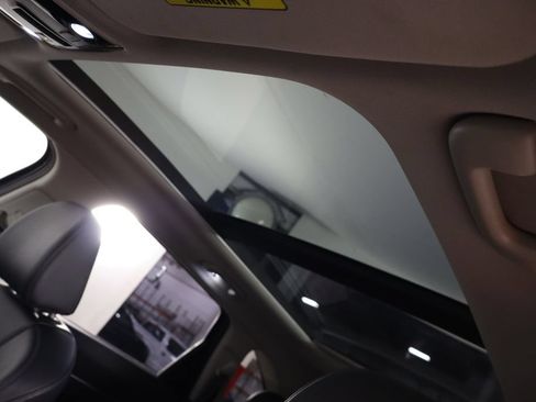 Used 2025 Kia Sorento S w/ Panoramic Sunroof Package FWD image 25