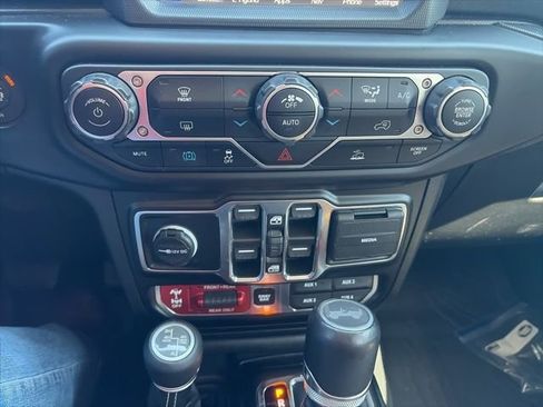 Used 2021 Jeep Wrangler Unlimited Rubicon 4xe image 23