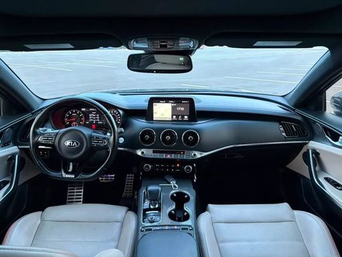 Used 2019 Kia Stinger GT2 RWD image 14