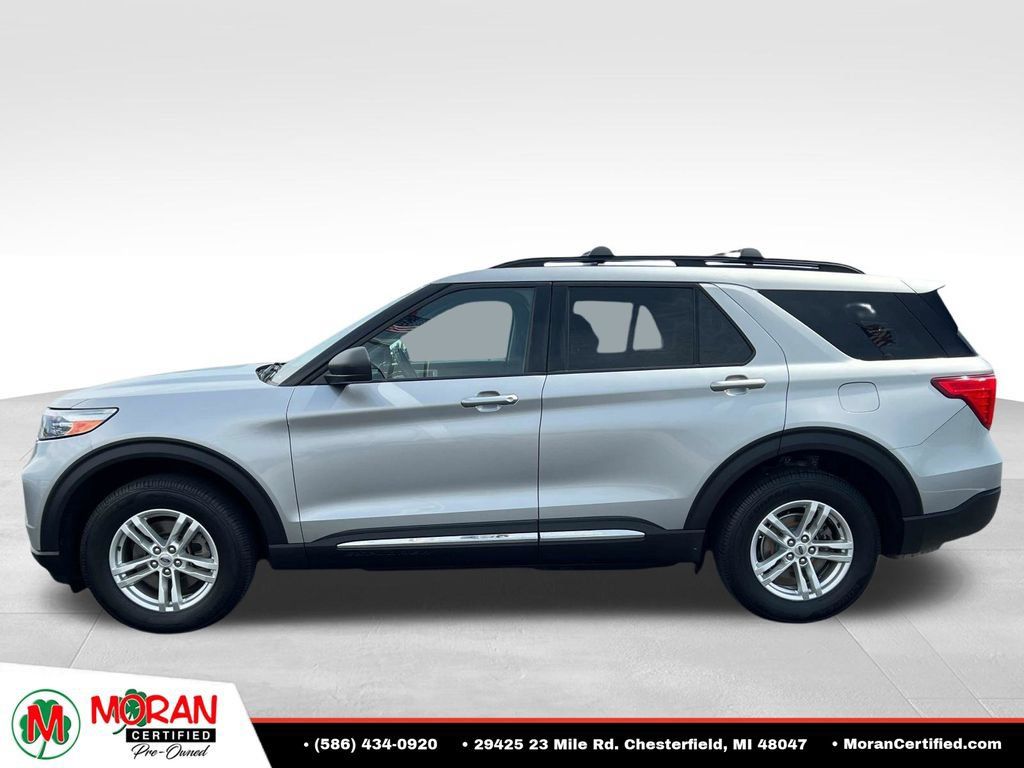 Used 2020 Ford Explorer XLT w/ Comfort Package AWD/4WD image 2