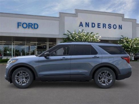 New 2026 Ford Explorer Active w/ Active Comfort Package image 3