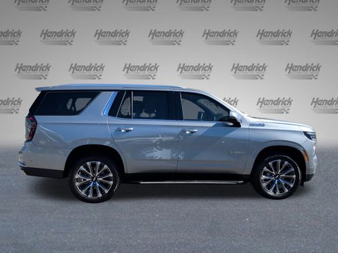 Used 2025 Chevrolet Tahoe High Country image 9