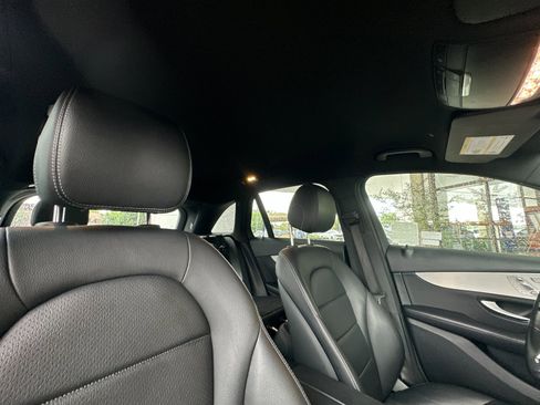 Used 2021 Mercedes-Benz GLC 300 image 17