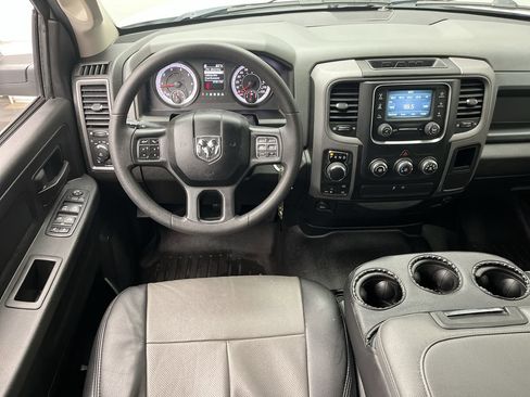 Used 2019 RAM 1500 Express w/ Express Value Package image 9