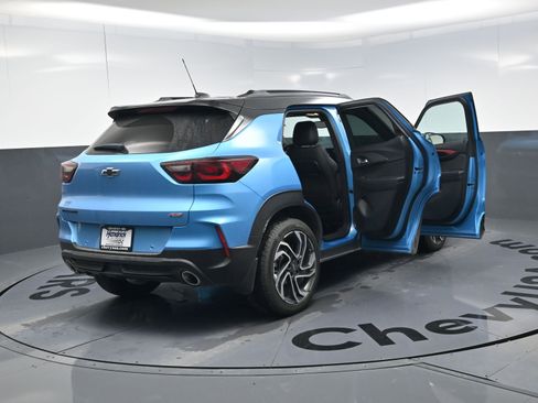 Used 2025 Chevrolet TrailBlazer RS w/ Convenience Package image 17