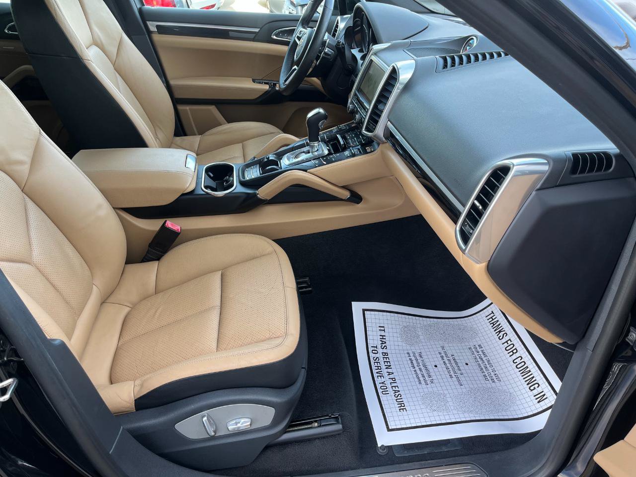 Used 2016 Porsche Cayenne Diesel AWD/4WD image 39