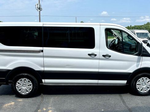 Used 2021 Ford Transit 150 XL image 4
