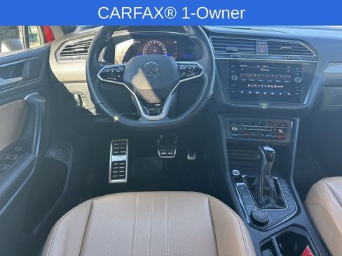 Used 2024 Volkswagen Tiguan SE R-Line image 17