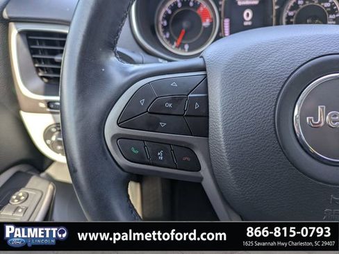 Used 2020 Jeep Cherokee Latitude Lux w/ Quick Order Package 26H Lux FWD image 25