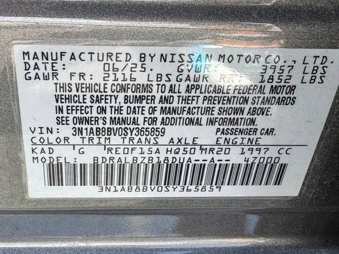 Used 2025 Nissan Sentra S FWD image 31