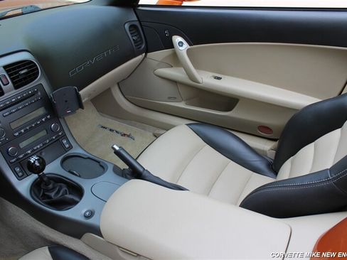 Used 2007 Chevrolet Corvette Convertible w/ Preferred Equipment Group RWD image 39